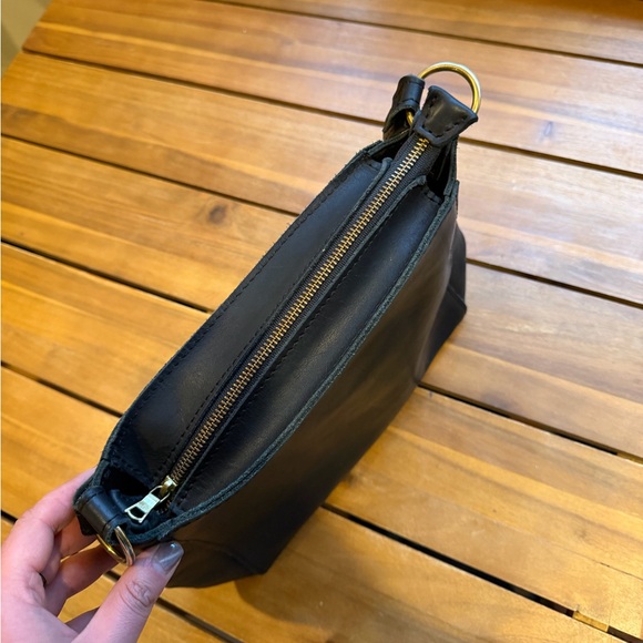 Portland Leather Goods Triangle Black Shoulder Bag - Picture 5 of 8